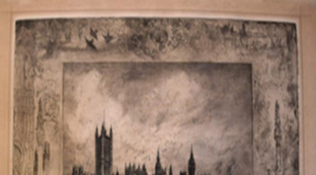 Gravura esmaecida pelos raios UVs